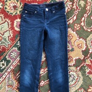 Girls Timmy Hilfiger skinny jean.
